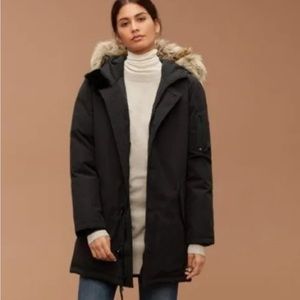 Aritzia TNA olso Parka in Small